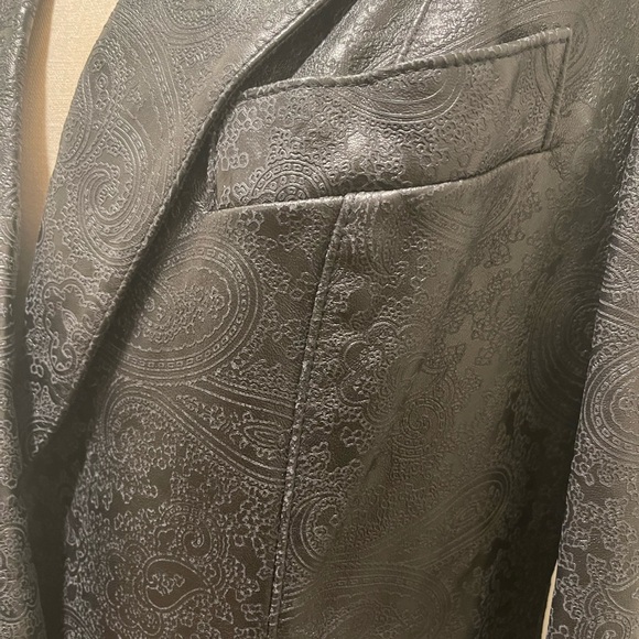 ESCADA NWT Rare Size 10/40 Paisley Embossed Lambskin Leather Two Piece Suit - Picture 10 of 17